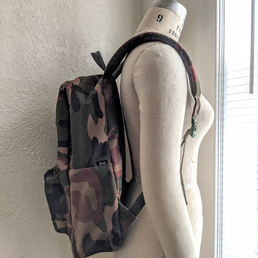 Hershel Supply Camouflage Backpack - image 4